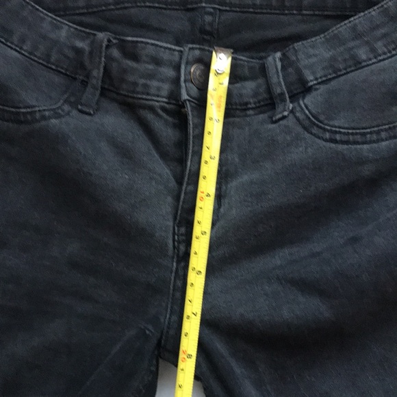 Hollister size 27 mid rise dark wash distress skinny jeans - Picture 5 of 5